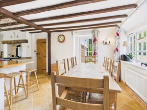 Dining & kitchen - click for photo gallery